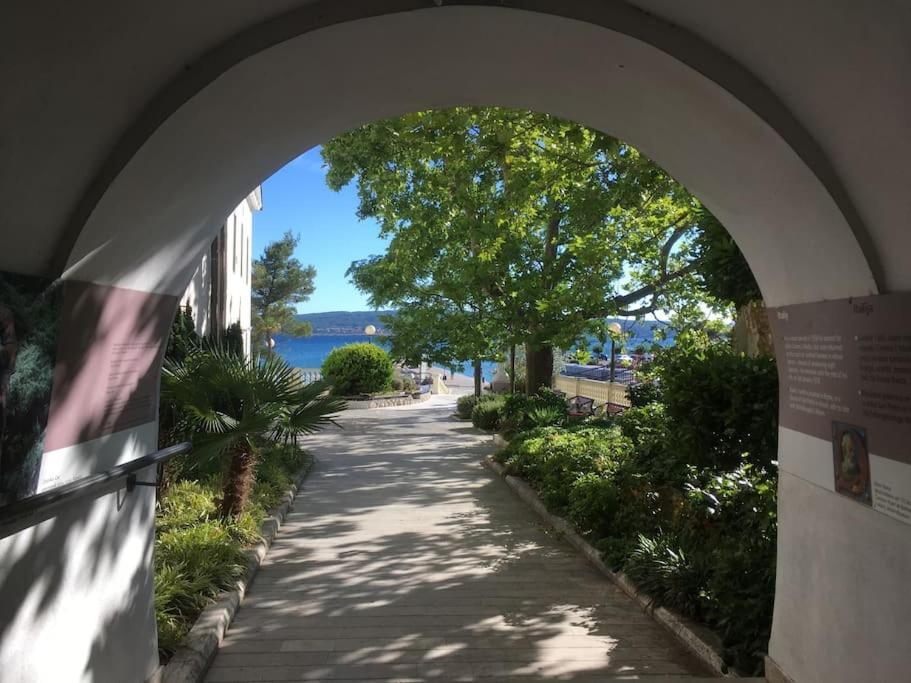 Ferienwohnung Nena In Crikvenica Exterior photo